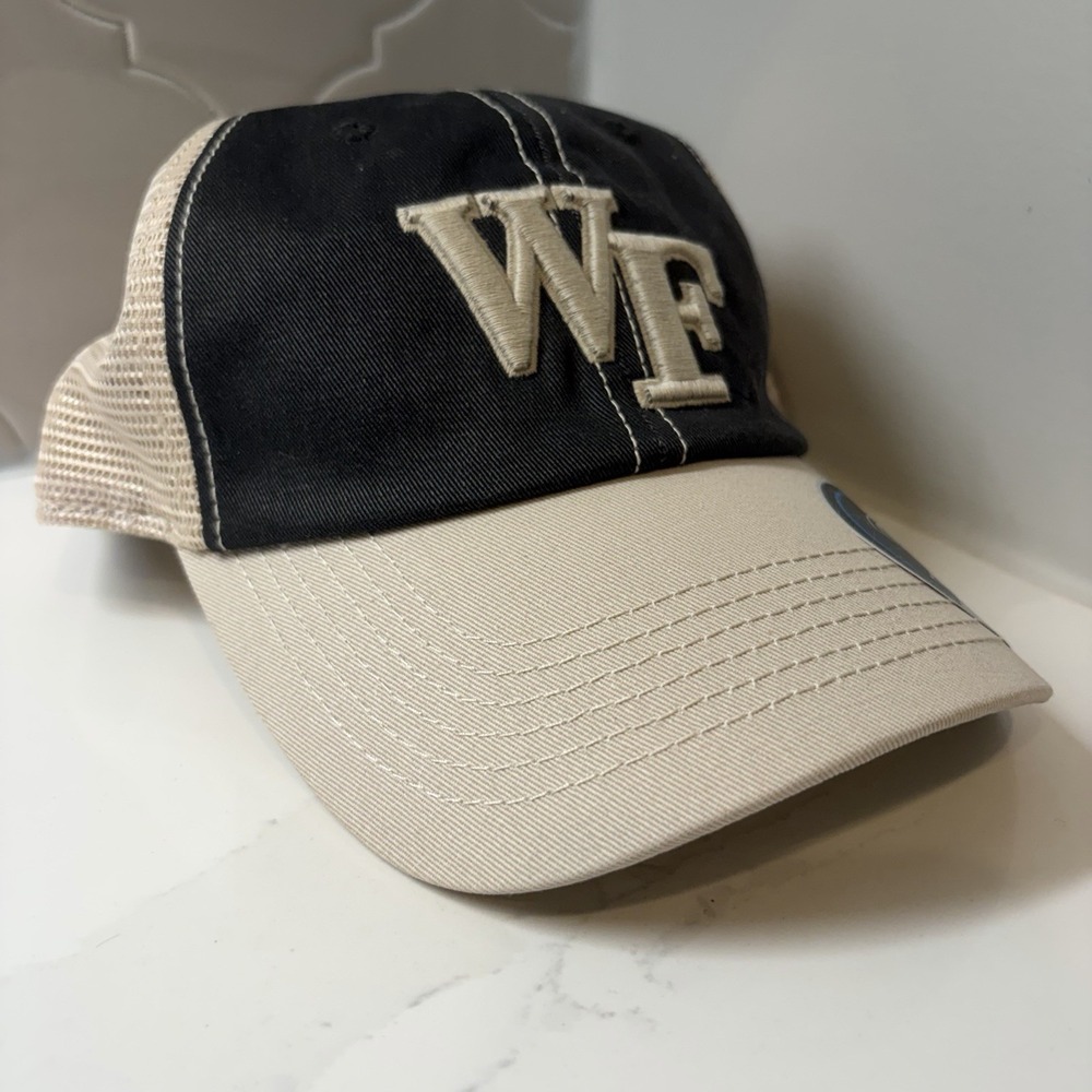 Top of The World Wake Forest Demon Deacons Adjustable Black Tan Trucker Hat OSFM